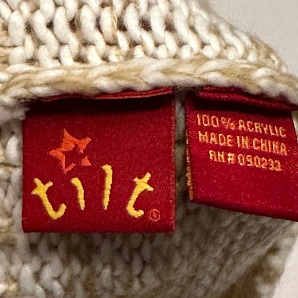 3D Frog Knit Child’s Hat by Tilt Beanie Winter Hat - Picture 2 of 5